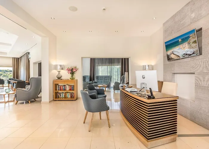 Caneiros Luxury House & Suites