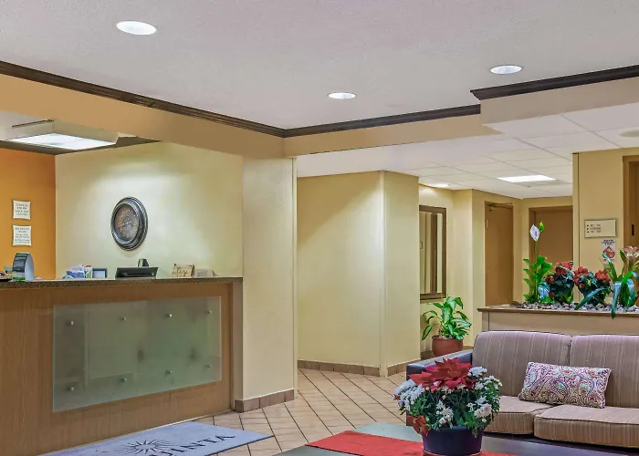La Quinta By Wyndham Miami Cutler Bay
