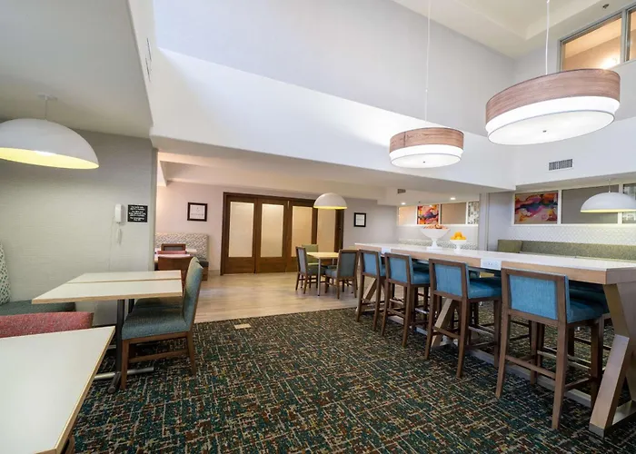 Hampton Inn & Suites Modesto - Salida