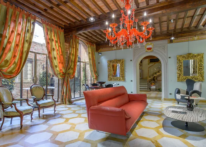 N.15 Santori Luxury Home