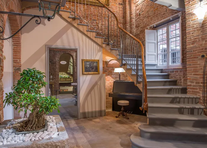 N.15 Santori Luxury Home