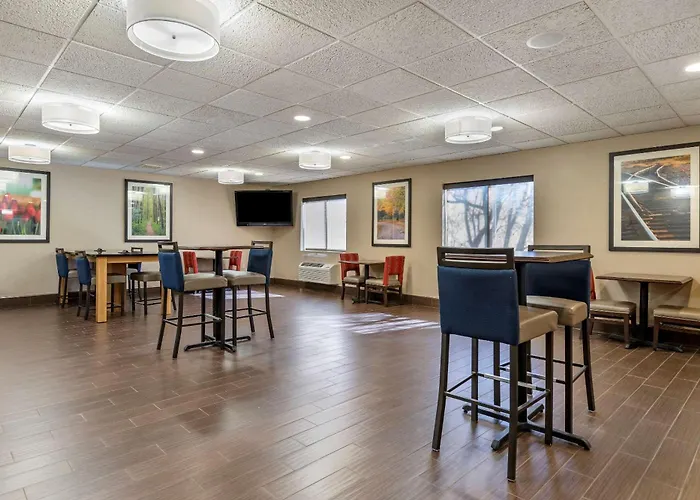 Comfort Inn & Suites Paw Paw