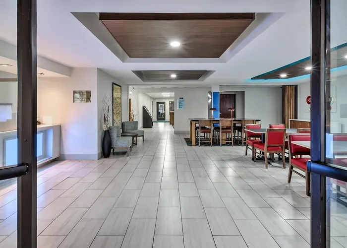 Holiday Inn Express And Suites Three Rivers By Ihg