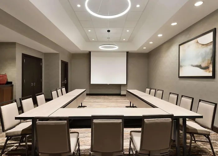 Embassy Suites By Hilton Chicago Lombard