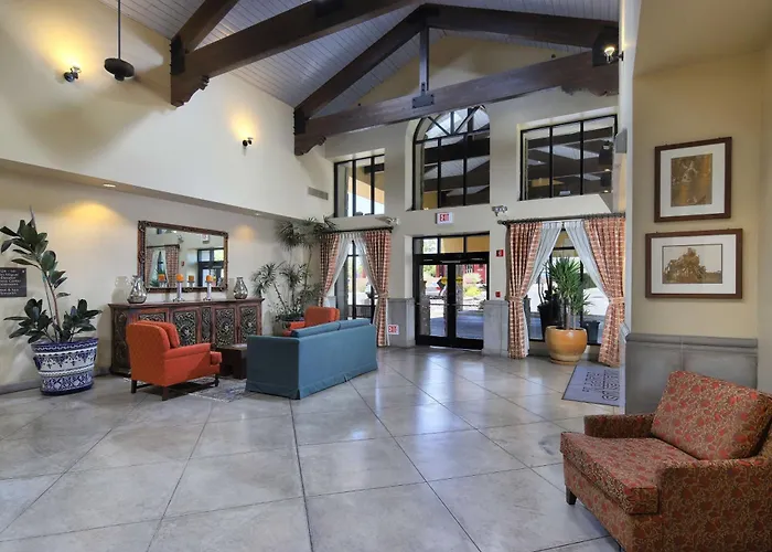 Hampton Inn & Suites Tucson Mall