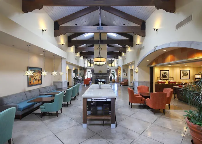 Hampton Inn & Suites Tucson Mall
