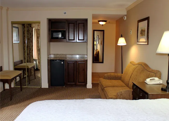Hampton Inn Savannah Historic District