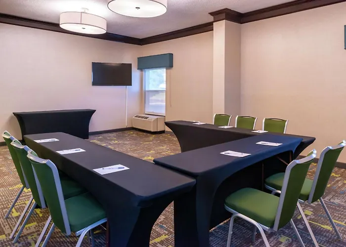 Hampton Inn Greensboro Airport