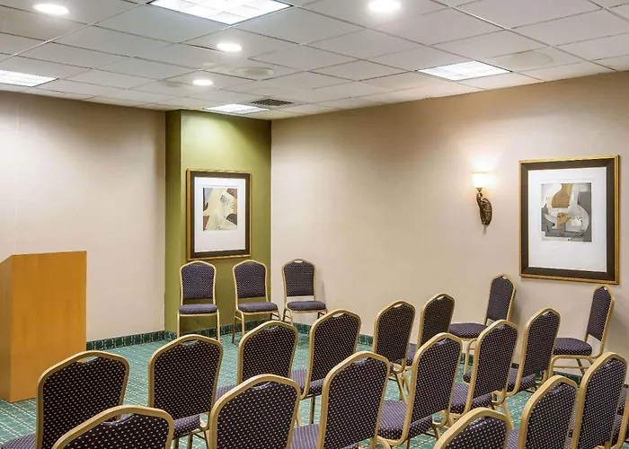 Exton Hotel And Conference Center