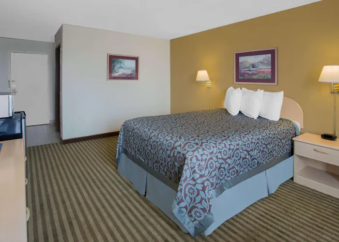 Days Inn By Wyndham Princeton