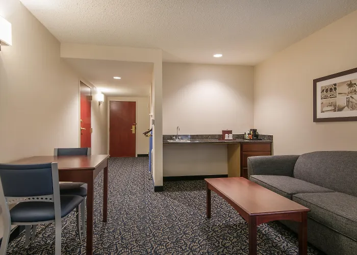 Holiday Inn Express & Suites Philadelphia - Mt Laurel By Ihg