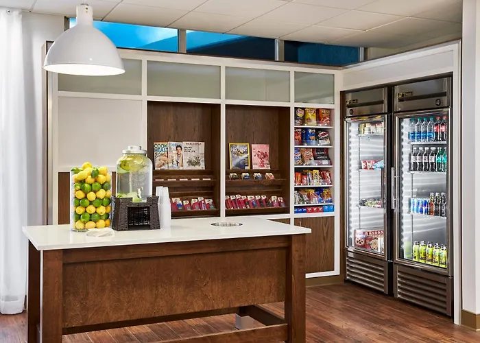 Holiday Inn Alexandria At Carlyle By Ihg