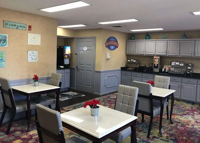 Baymont By Wyndham Roanoke Rapids