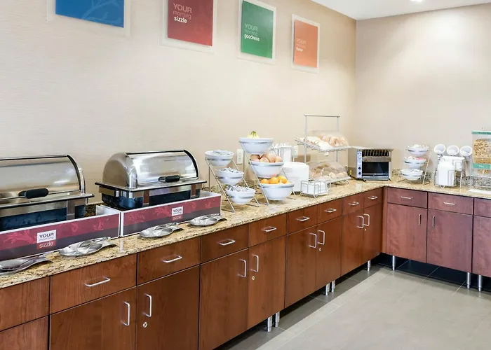 Comfort Inn & Suites West - Medical Center