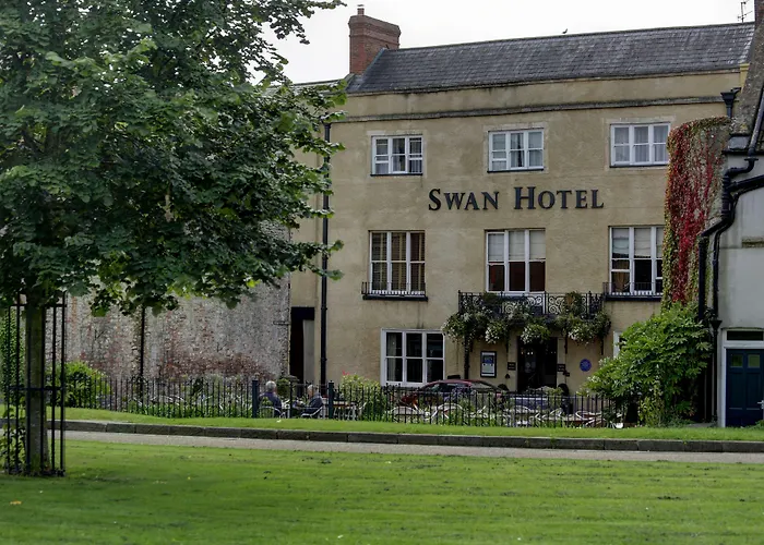 The Swan Hotel, Wells, Somerset - The Coaching Inn Group