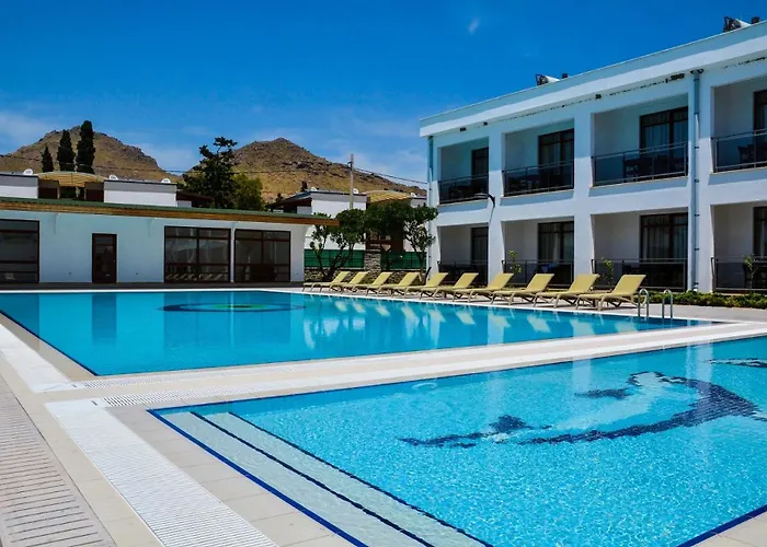 Club Marma Hotel