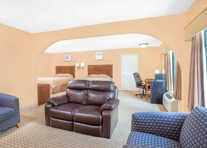 Super 8 By Wyndham San Angelo