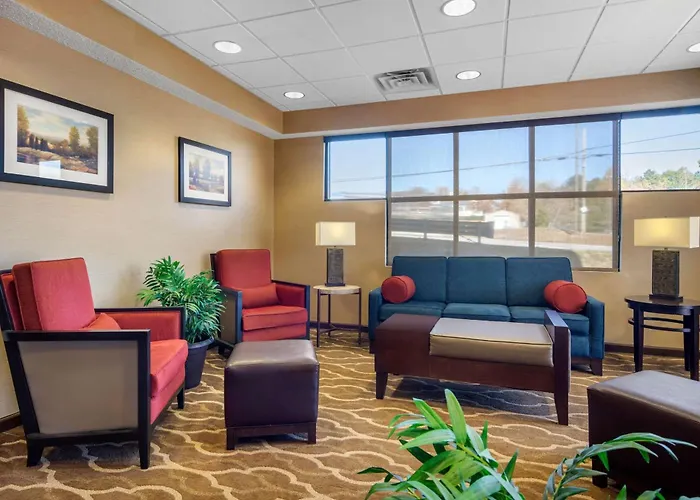 Comfort Inn & Suites Lagrange East