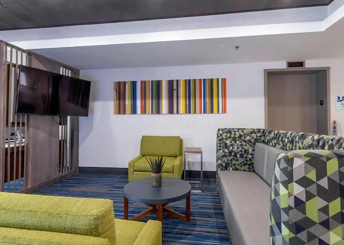 Holiday Inn Express Hotel & Suites Petersburg/Dinwiddie By Ihg