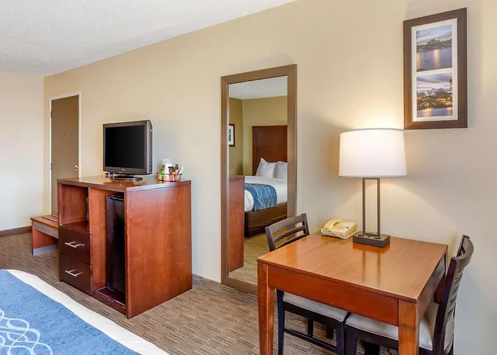 Comfort Inn Rockford Near Casino District