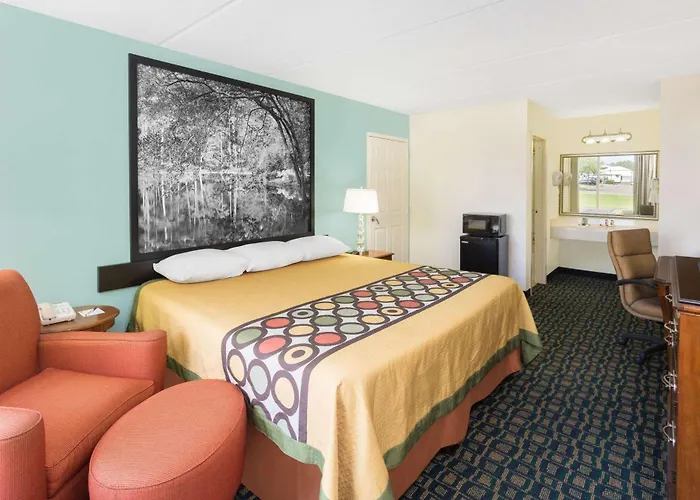 Super 8 By Wyndham Kingsland I-95 Naval Base Area