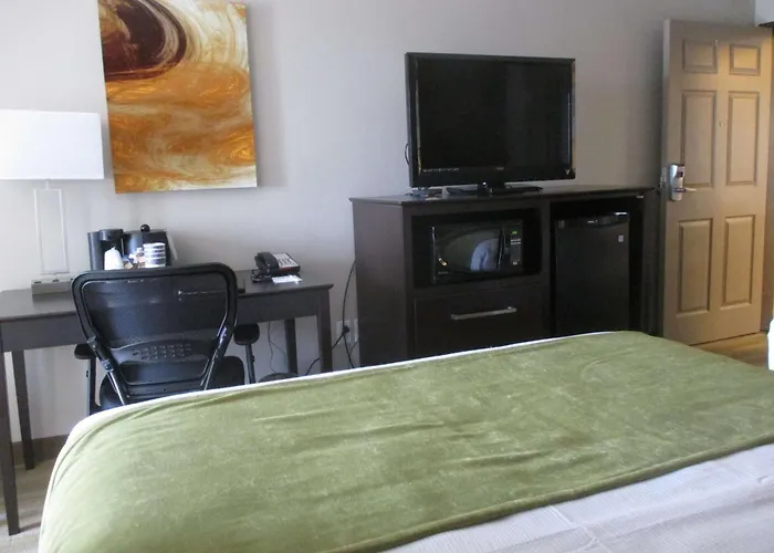 Best Western Harvest Inn & Suites