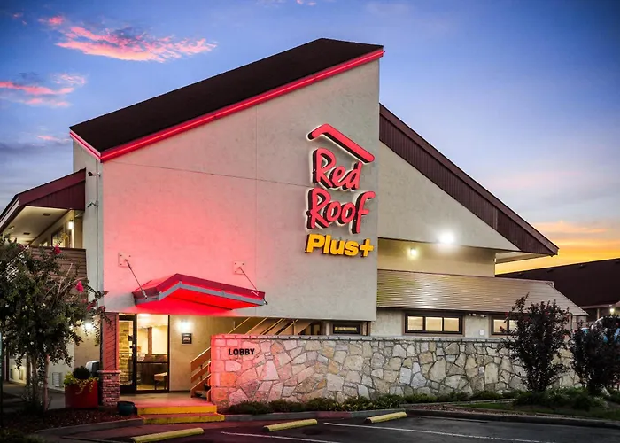 Red Roof Inn Plus+ Nashville North Goodlettsville
