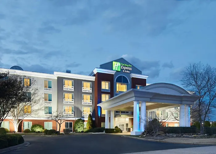 Holiday Inn Express & Suites I-26 & Us 29 At Westgate Mall By Ihg Spartanburg
