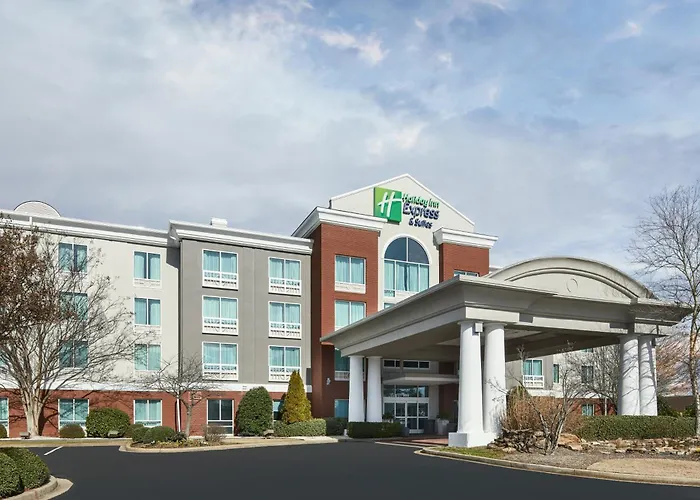 Holiday Inn Express & Suites I-26 & Us 29 At Westgate Mall By Ihg Spartanburg