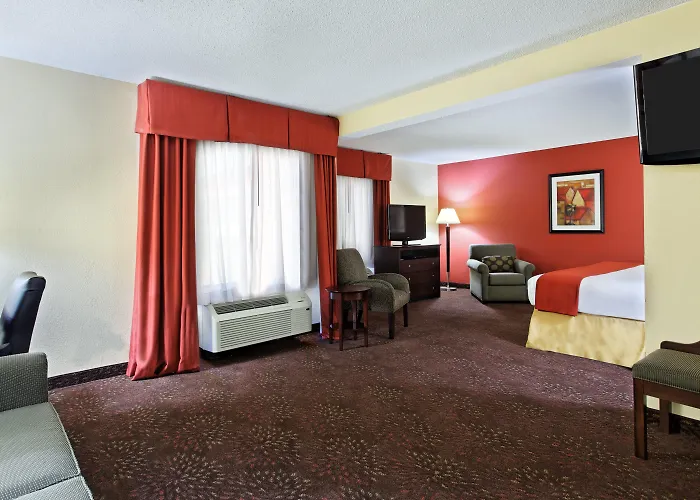 Holiday Inn Express Hotel & Suites Knoxville-North-I-75 Exit 112 By Ihg