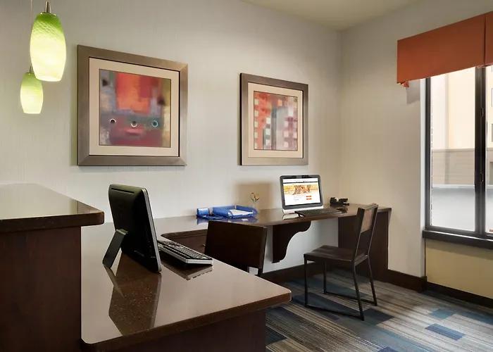 Holiday Inn Express & Suites Knoxville-Clinton By Ihg