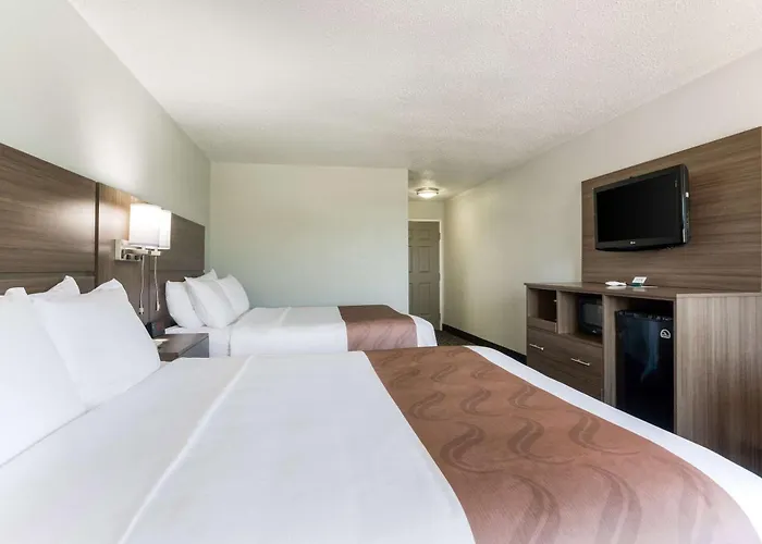 Quality Inn & Suites Ferdinand