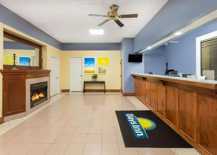 Days Inn By Wyndham Orangeburg South