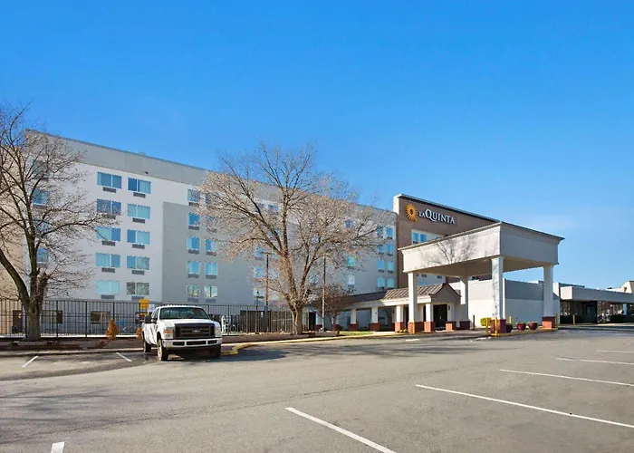 La Quinta Inn & Suites By Wyndham Dc Metro Capital Beltway