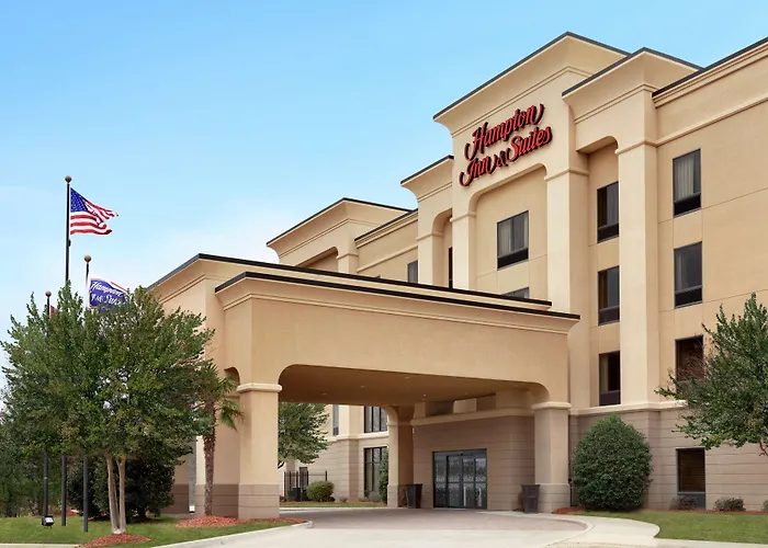 Hampton Inn & Suites Pine Bluff