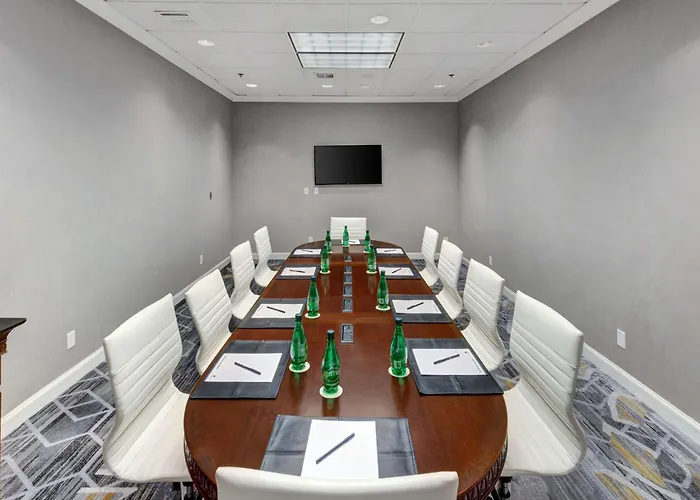 Doubletree By Hilton Wichita Airport