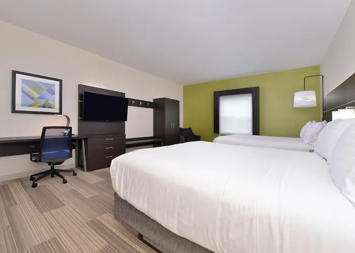 Holiday Inn Express Mystic By Ihg