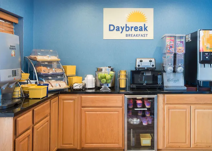 Days Inn By Wyndham New Haven