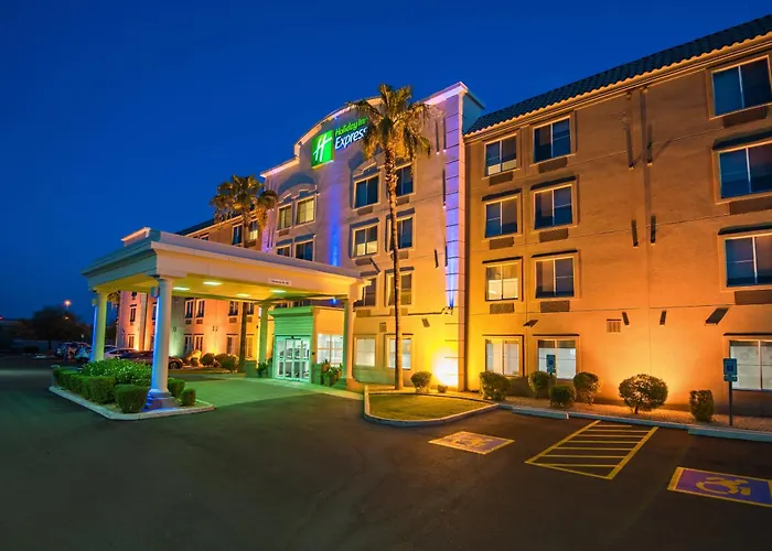 Holiday Inn Express Peoria North - Glendale By Ihg