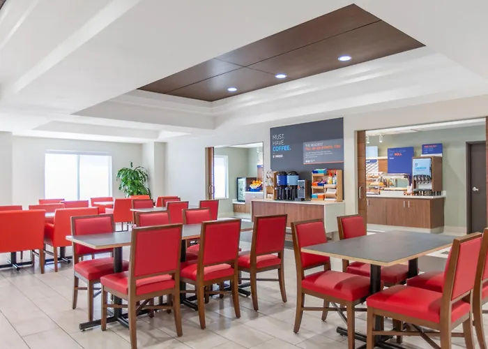 Holiday Inn Express Surprise By Ihg