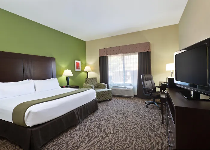 Holiday Inn Express & Suites Richfield By Ihg