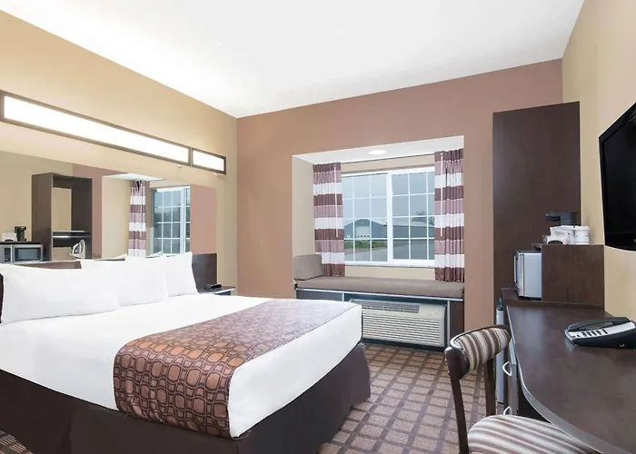 Microtel Inn & Suites