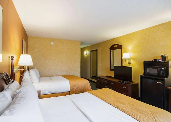 Clarion Inn Fairmont