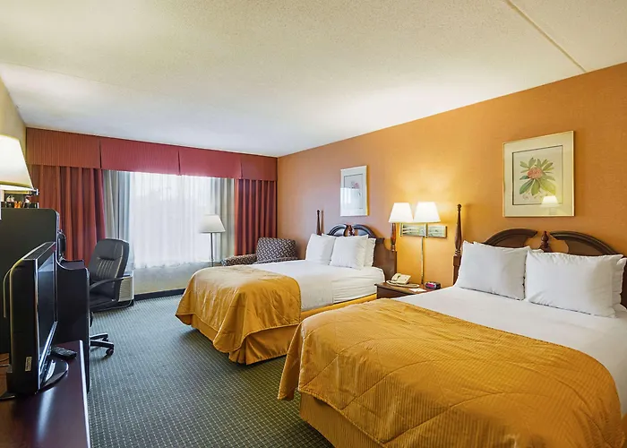 Clarion Inn Fairmont