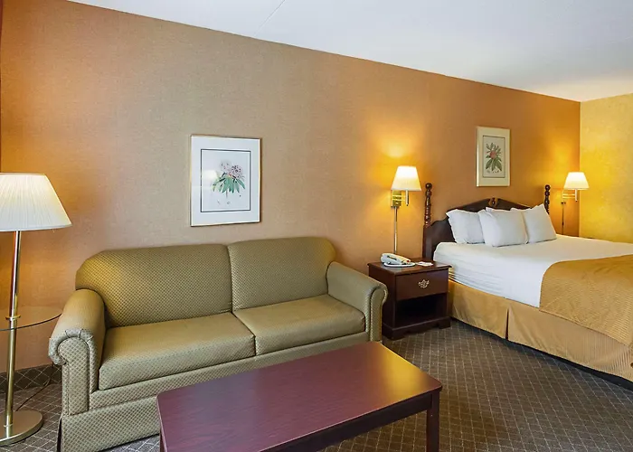 Clarion Inn Fairmont
