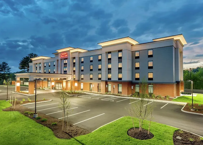 Hampton Inn & Suites Kittery-Portsmouth