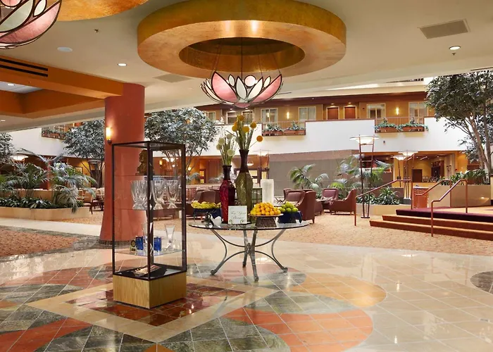 Embassy Suites East Peoria Hotel And Riverfront Conference Center