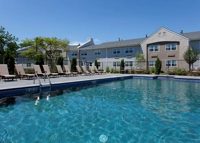 Doubletree By Hilton Cape Cod - Hyannis Hotel
