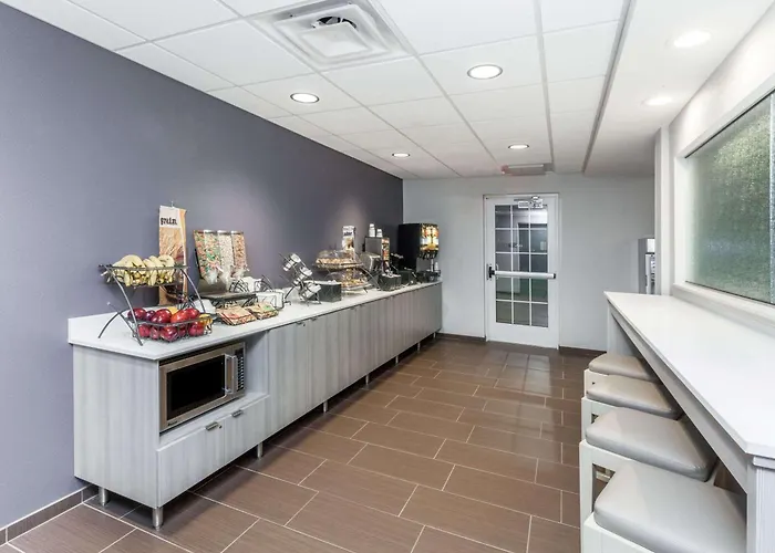 Microtel Inn & Suites By Wyndham West Fargo Near Medical Center