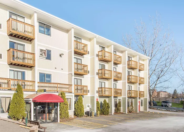 Days Inn By Wyndham Colchester Burlington